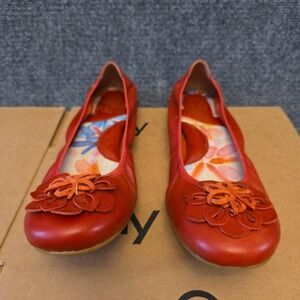 Børn Shoes Womens Size 11 Red Leather Ballet Flats Flower Comfort Round Toe